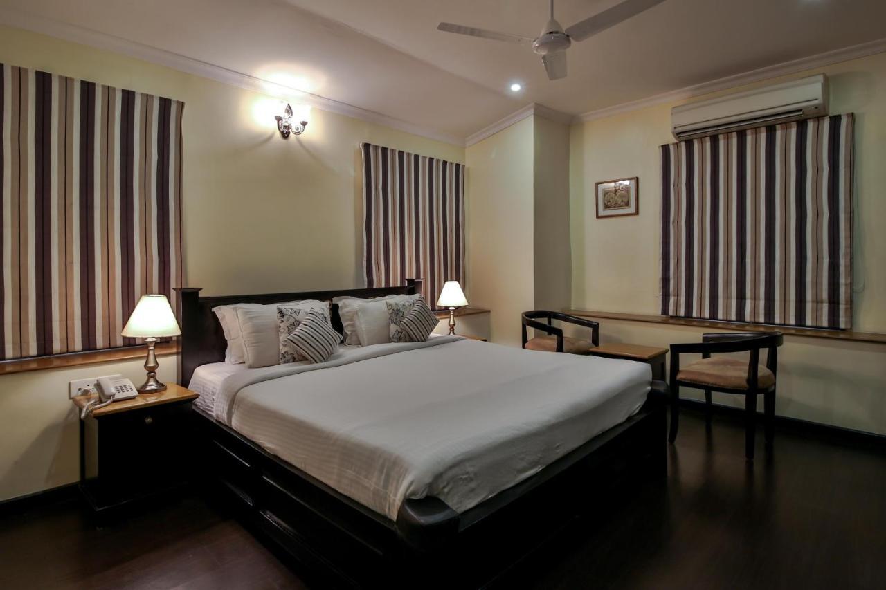 La Maison By Dia Hotels And Homes Panaji Exteriör bild